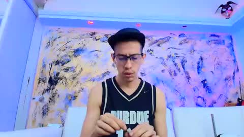 Dustin Dollin online show from November 22, 2025, 12:15 pm