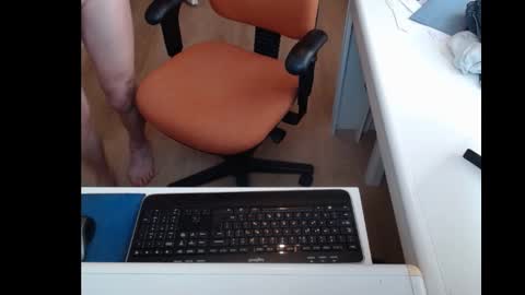 dutchpornking2 online show from March 8, 2025, 3:45 pm