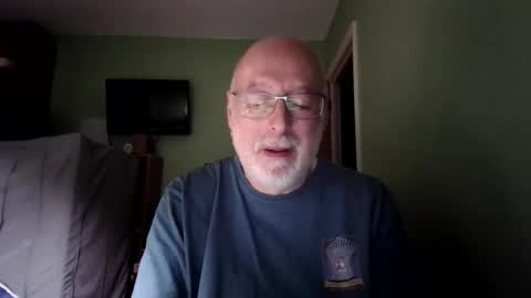 Snapshot of dutchunclejohn chatting on March 8, 2026, 9:40 pm DutchUncleJohn online show from March 8, 2026, 9:40 pm