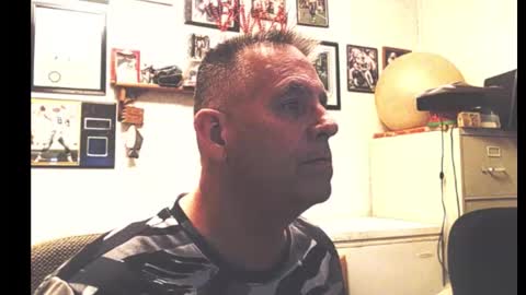 dwinmontana online show from February 1, 2026, 6:23 am