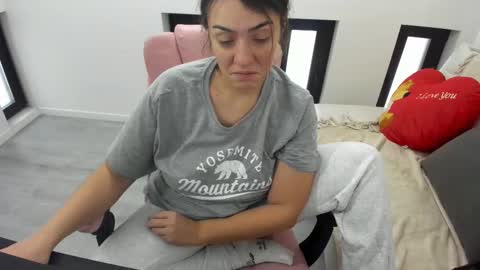 dayana online show from February 2, 2026, 6:23 am