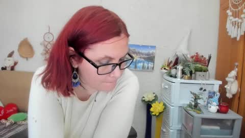 Dyanne online show from February 25, 2025, 6:53 pm