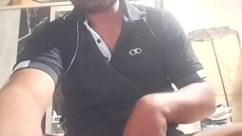 Rockhandsome online show from April 28, 2026, 6:02 pm