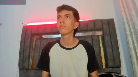 Dylan online show from November 19, 2025, 11:32 am