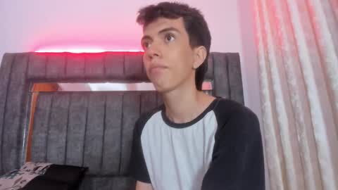 Dylan online show from December 5, 2025, 11:19 am