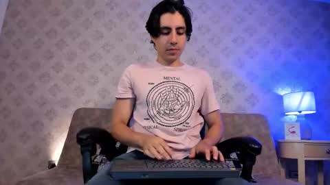 Dylan online show from September 23, 2025, 11:13 am