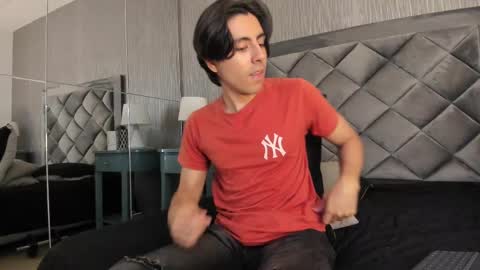 Dylan online show from September 25, 2025, 11:25 am