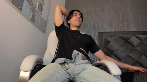 Dylan online show from September 26, 2025, 11:14 am