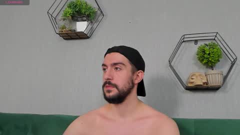 Dylan online show from September 22, 2025, 11:45 am