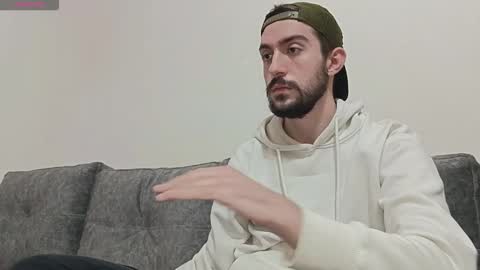 Dylan online show from November 12, 2025, 6:52 pm