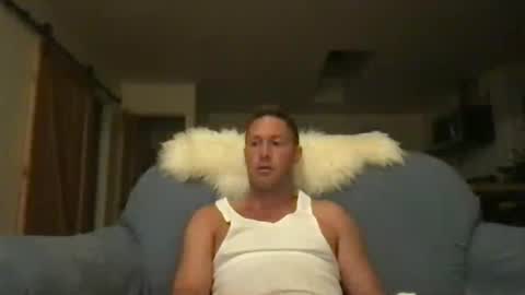 Snapshot of dylan_thick chatting on June 21, 2026, 5:43 am Dylans ThicK online show from June 21, 2026, 5:43 am