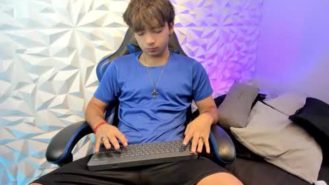 Dylan online show from October 10, 2025, 2:05 pm