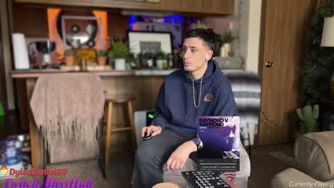 Dylan Daniel 7.8 online show from December 28, 2024, 8:25 pm