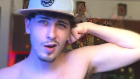 Dylan Daniel 7.8 online show from October 2, 2025, 7:43 pm