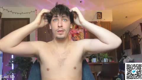 Dylan Daniel 7.8 online show from November 2, 2025, 7:38 pm