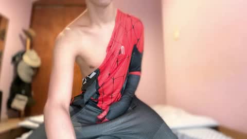 dylannewell online show from October 19, 2025, 9:43 am