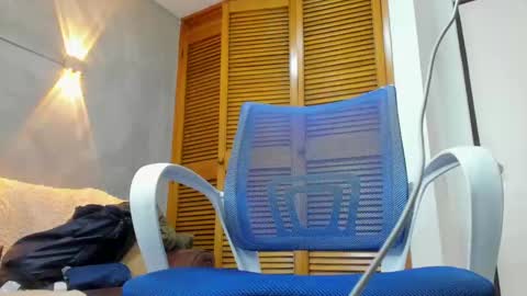 D Y L A N online show from December 10, 2024, 3:30 am