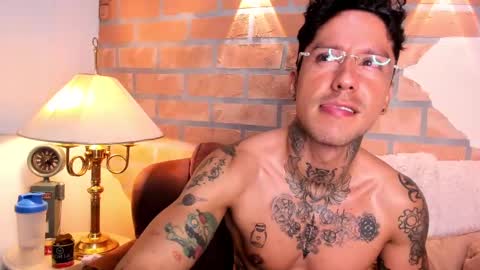 D Y L A N online show from March 7, 2025, 11:49 pm