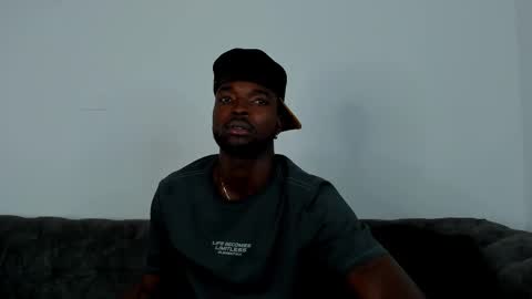 Dylan Taylor online show from October 26, 2025, 3:45 am