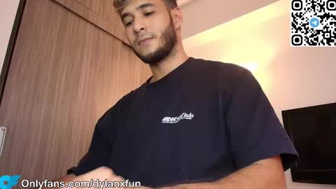 dylanxfun online show from September 12, 2025, 7:47 pm