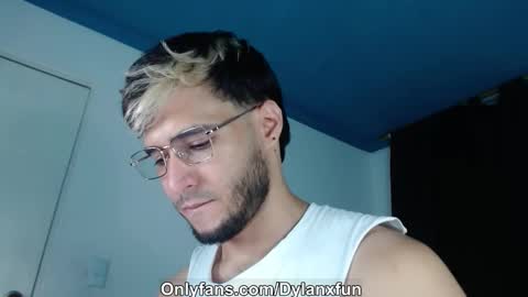 dylanxfun online show from March 26, 2026, 3:01 am