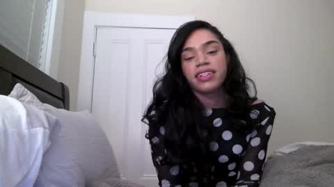 Dynasty online show from December 15, 2024, 11:20 pm