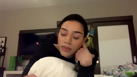 Dynasty online show from January 7, 2025, 1:38 am