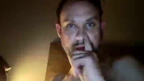 Emocumm4ya online show from May 6, 2026, 4:41 am