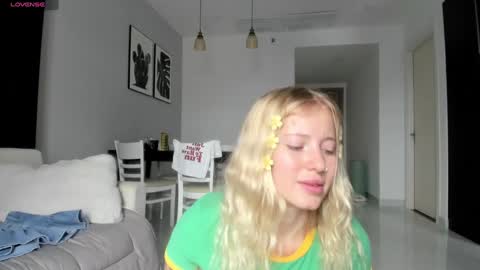 fansly - yourbestbaby online show from January 5, 2025, 4:58 am