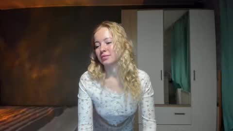 fansly - yourbestbaby online show from January 6, 2026, 3:43 am