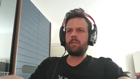 eaglecrm online show from April 25, 2026, 9:23 am