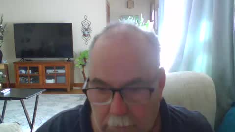 earl52 online show from March 11, 2025, 5:57 pm