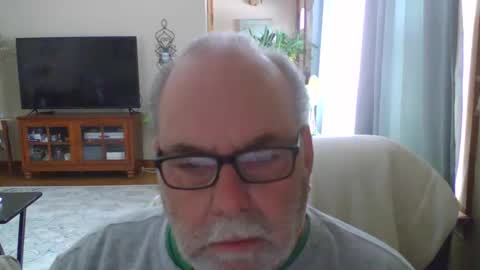 earl52 online show from March 5, 2026, 5:09 pm