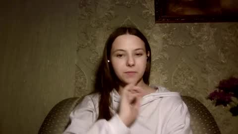 Yuni online show from April 19, 2026, 6:10 pm