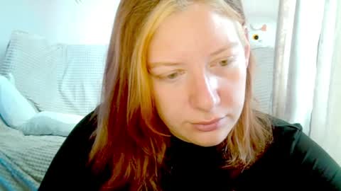 Lily online show from April 26, 2026, 7:39 am