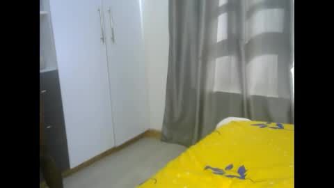 east_queen online show from January 19, 2025, 12:28 pm