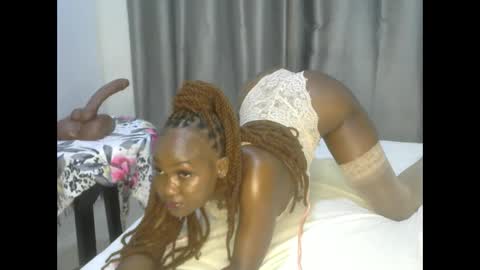 east_queen online show from February 27, 2025, 4:32 pm