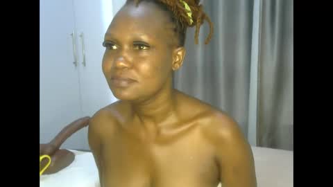 east_queen online show from March 9, 2025, 8:29 am