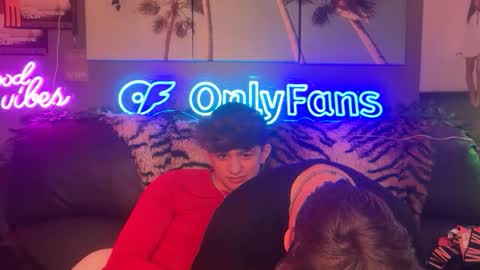 eastinwestin online show from March 7, 2026, 8:11 am