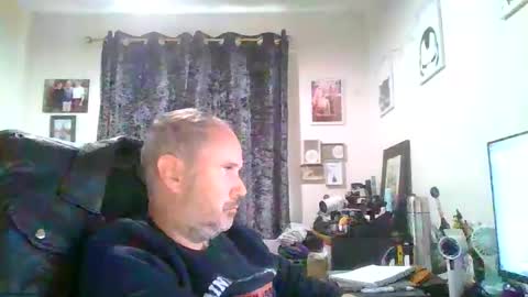 Snapshot of eastmidssoul chatting on October 23, 2025, 9:52 am eastmidssoul online show from October 23, 2025, 9:52 am