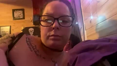 easyednem528280 online show from October 20, 2025, 3:29 am