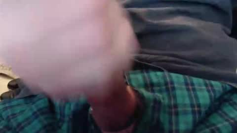 eat_a_peach2 online show from May 12, 2026, 10:34 am