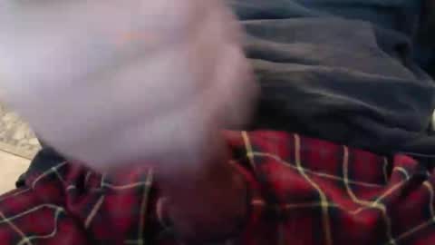 eat_a_peach2 online show from May 16, 2026, 11:42 am