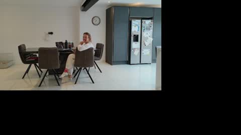 Nadia Ferreira  online show from May 14, 2026, 9:38 am
