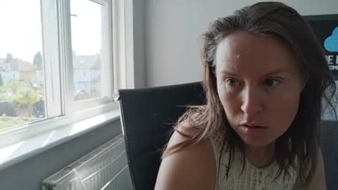 Nadia Ferreira  online show from June 22, 2026, 9:17 am