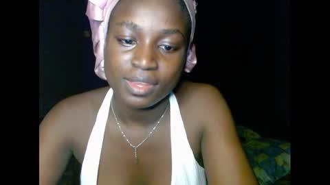 eatuupx online show from February 25, 2025, 10:18 pm