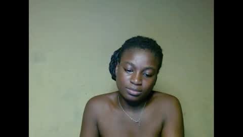 eatuupx online show from March 12, 2025, 4:41 am