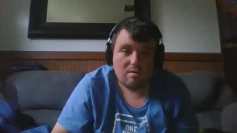 Snapshot of eazyb1991 chatting on June 11, 2026, 12:43 am Eazyb91 online show from June 11, 2026, 12:43 am