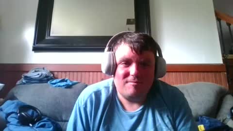 Snapshot of eazyb1991 chatting on June 23, 2026, 5:11 pm Eazyb91 online show from June 23, 2026, 5:11 pm