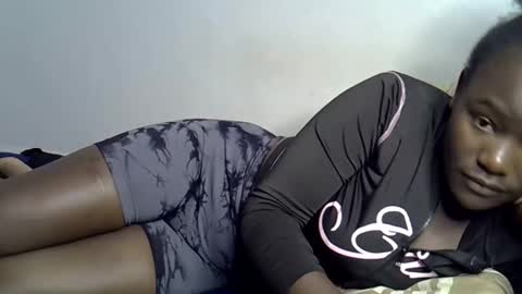 Queen online show from March 17, 2026, 6:55 pm